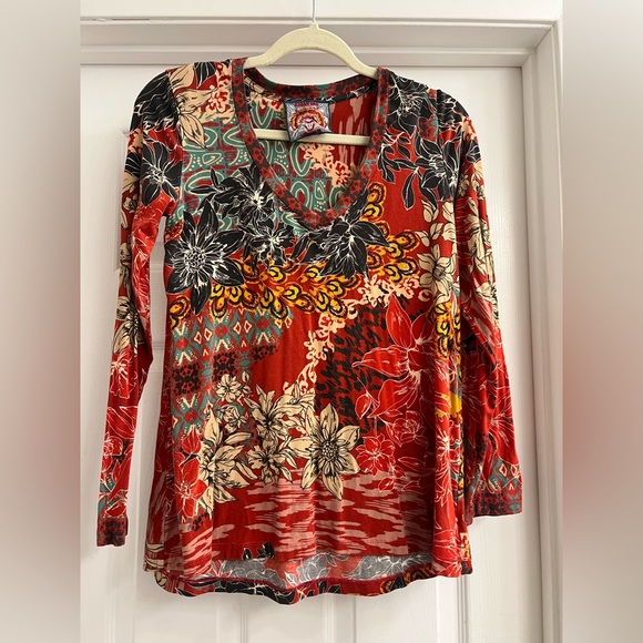 Johnny Was Top colorful long sleeve - Picture 2 of 3